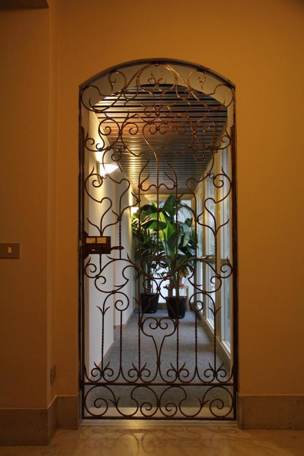 Aliette Suites - Stazione Centrale Apartment *